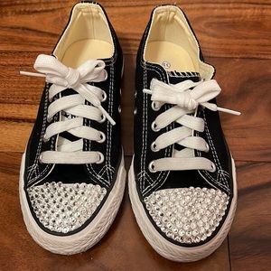 Girls black hand rhinestoned sneakers